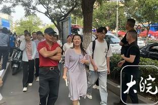 波杰：克莱在第二阵容发挥作用 他和库里是历史上最好的投手