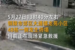 对攻大战！黄蜂篮网半场共7人上双 两队合砍145分